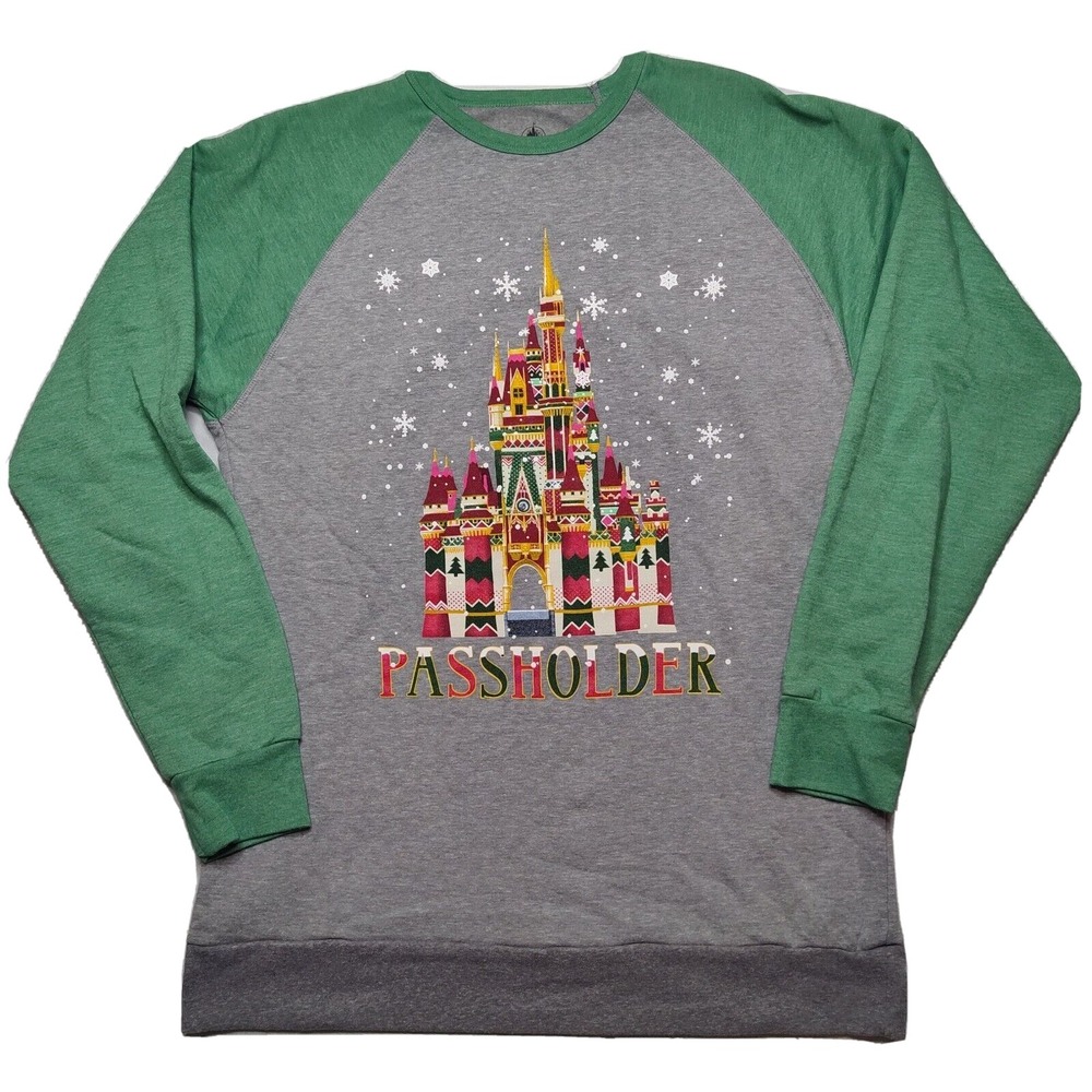 DISNEY WORLD 2020 Annual Passholder CHRISTMAS CASTLE Women Large Sweatshirt EUC